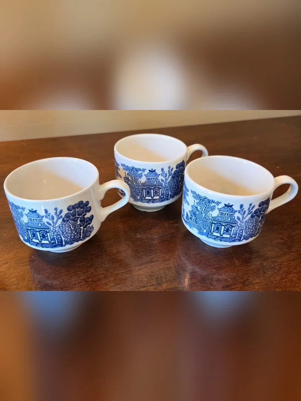 Set of 3 Vtg Churchill Blue Willow Tea/Coffee Cups Made in England Traditional